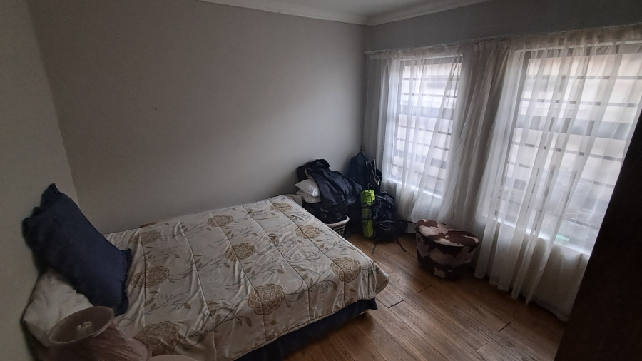 5 Bedroom Property for Sale in Heuwelsig Free State